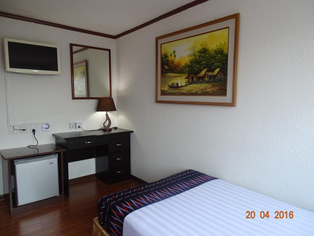 Backpackerz @ Orchid Bed & Breakfast Yangon Exterior photo