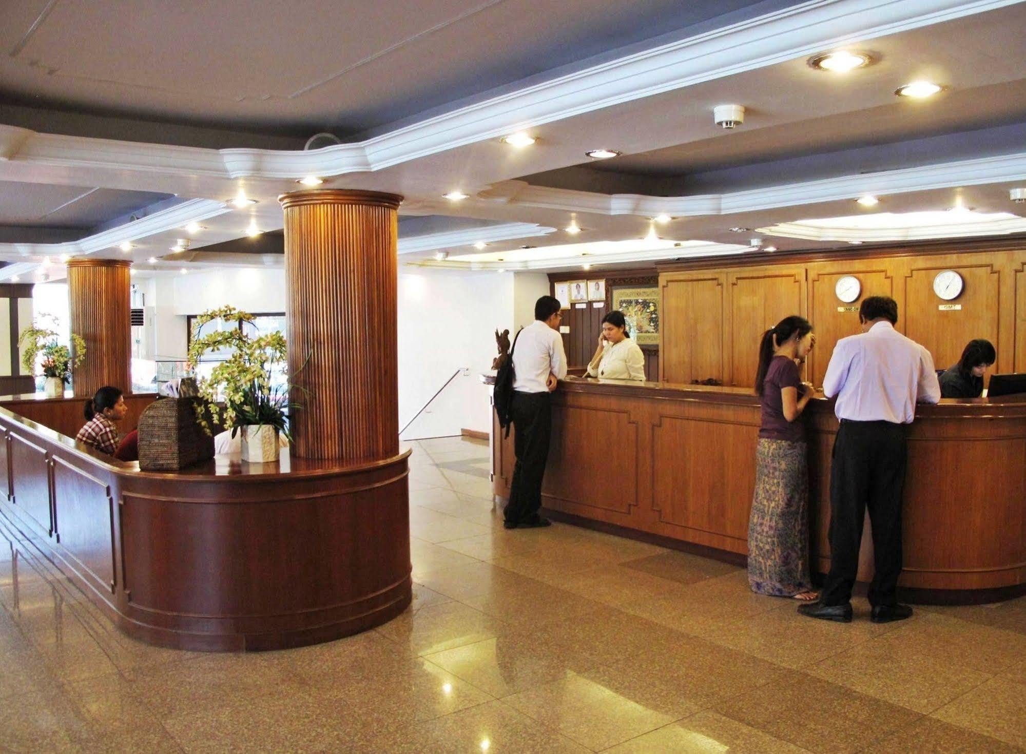Backpackerz @ Orchid Bed & Breakfast Yangon Exterior photo