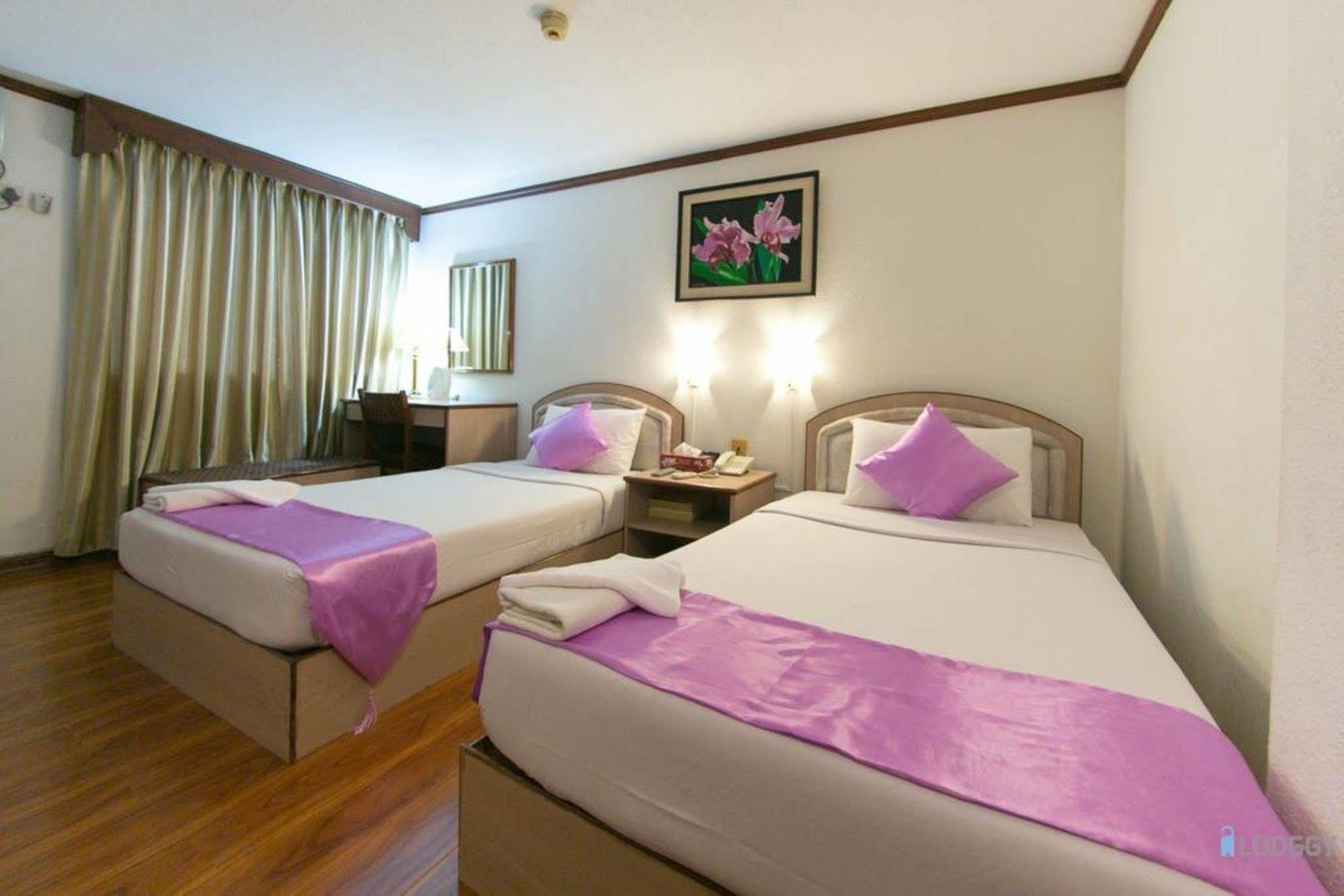 Backpackerz @ Orchid Bed & Breakfast Yangon Exterior photo